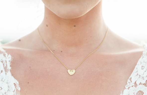Fair Trade Gold, lebendig, lebendiger Schmuck, Armreif, Schmuck mit Nachhaltigkeit, nachhaltig, achtsam, Herzkette