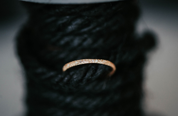 Fair Trade Trauring, Verlobungsring, lebendige Trauringe, Weddingring, Greengold, Grüngold, Handgearbeitete Trauringe, Handwerk, Designringe, Schmuckdesign,